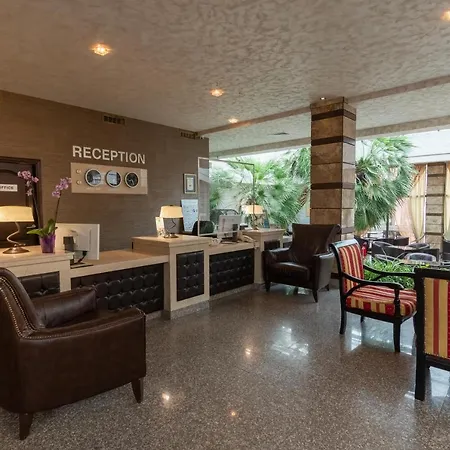 Detelina ホテル 3*