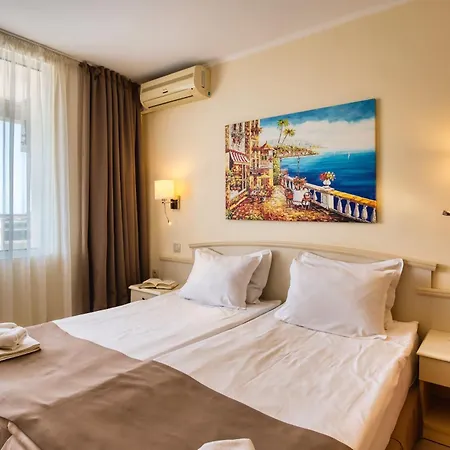 ホテル Detelina 3*