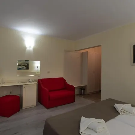Detelina 3* Zlate písky